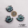 Bouton petite main gauche turquoise en céramique