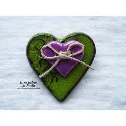 Broche coeur en céramique vert reinette